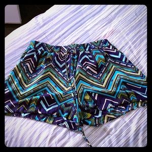 Shorts blue green white